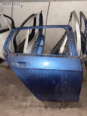 VOLKSWAGEN GOLF 7 7,5 SAĞ ARKA KAPI
