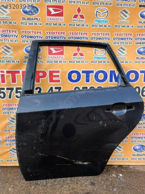 subaru ımpreza sol arka kapı
