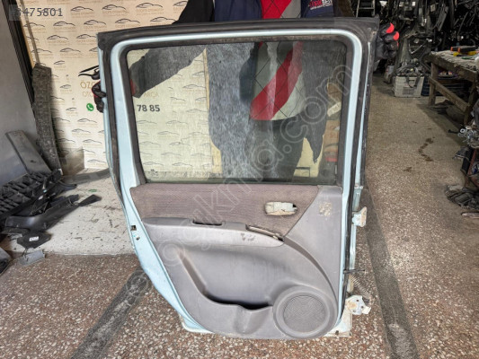 HYUNDAİ MATRİX SOL ARKA KAPI CAM KRİKOSU