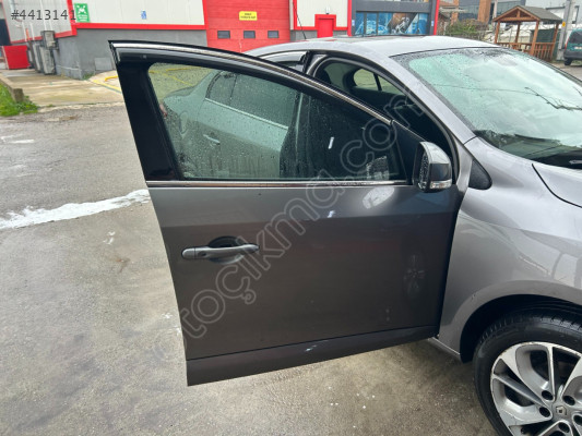 RENAULT FLUENCE SAĞ ÖN FÜME KAPI ORİJİNAL SÖKME RENKAY KOCAELİ