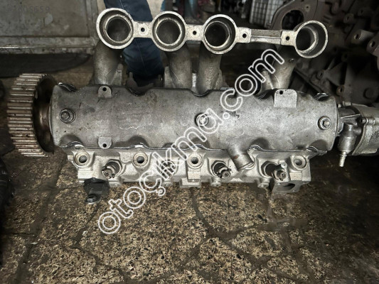 Peugeot partner silindir kapağı