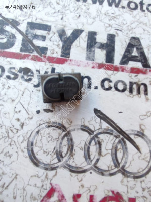 5F0827489 Seat Leon 2015 bagaj dayanma takozu