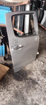 ISUZU D MAX SAĞ ARKA KAPI GÜÇMANLAR OTO