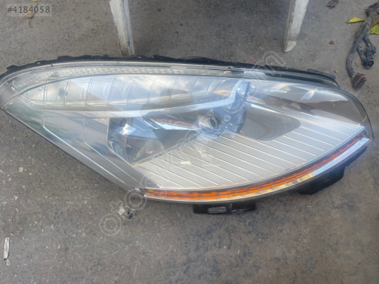 Citroen C4 picasso sağ ön far