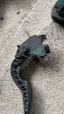 RENAULT MEGANE 3 ÇIKMA GAZ PEDALI ASEL OTO