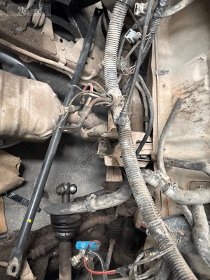 ÇIKMA RENAULT MEGANE 1 DİREKSİYON KUTUSU