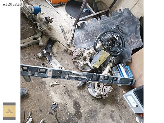 5C6807863 JETTA TAMPON BRAKETI ARKA ORTA / Tespit Çıtası Arka