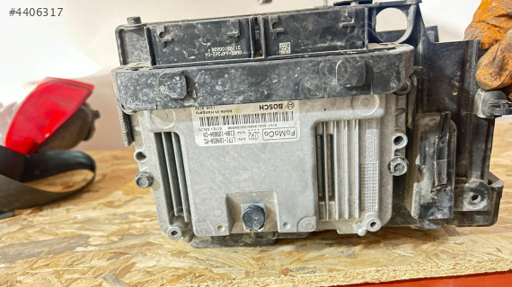 Ford tourneo courier 2019-2023 1.0 ecobost benzinli motor beyni