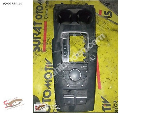 AUDİ A3 2006 MODEL ORTA KONSOL KONTROL DÜĞMELERİ VİTES ÇERÇEVESİ