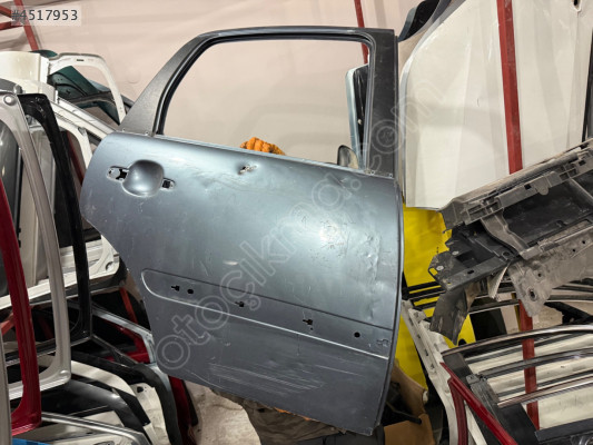 CİTROEN C3 ÇIKMA ORJİNAL SAĞ ARKA KAPI BD1