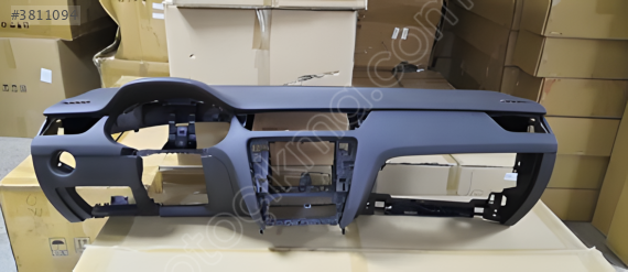 SKODA OCTAVİA 2013-2017 ÖN GÖĞÜS KOMPLE SİYAH 5E1857007 SIFIR