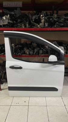 COURİER SAĞ ÖN KAPI HATASIZ BOYASIZZ ORJİNALL ÇIKMA PARÇAA