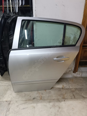 Astra H sol arka kapı hasarsız dolu çıkma orjinal