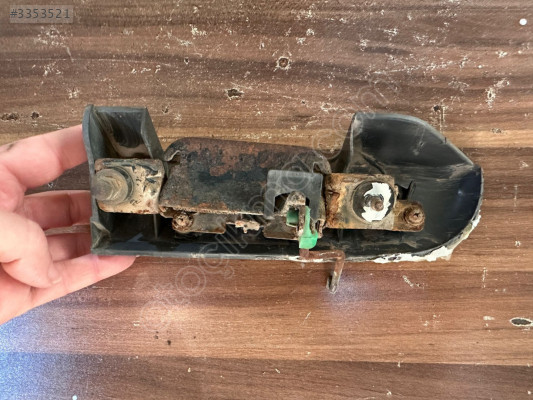 NISSAN VANETTA BAGAJ AÇMA KOLU , VANETTA BAGAJ ÇITASI SAĞ TARAF