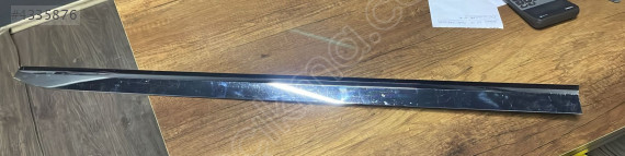 Renault Clio 5 Sağ Ön Kapı Bandı Nikelajlı Orijinal Çıkma