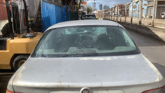 fiat albea arka cam hatasız