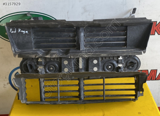 FORD KUGA ÖN PANEL