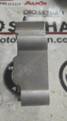 1K1857021D Golf 6 göğüs demiri sol bağlantı braketi