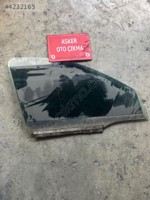 Corsa b sağ ön kapı camı
