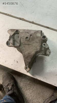 04E199275 golf leon passat tiguan motor kulağı