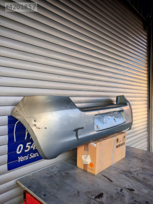 TOYOTA YARİS 2006-2010 ARKA TAMPON-DÜZCE ÇIKMA