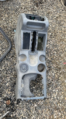 Mahindra orta konsol