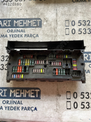 ÇIKMA BMW F10 9252815-01 925281501 SİGORTA KUTUSU