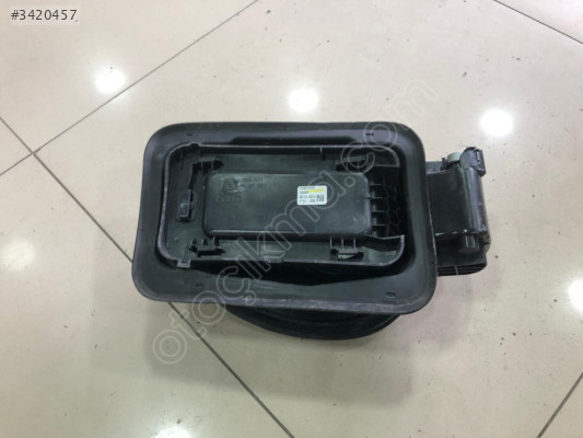 BMW X5 G05 YAKIT DOLUM KAPAĞI 7440018
