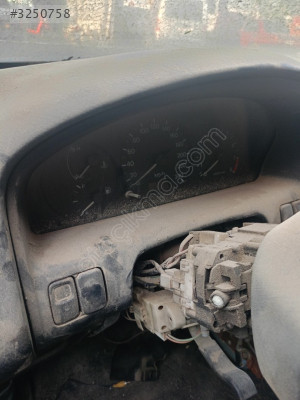 Mazda Lantis ön torpido göğüslük ve elektrik tesisatı
