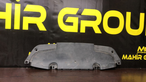 VOLVO V40 KAPUT ÜST PLASTİĞİ ORJ SÖKME 31319357