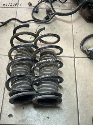Jeep conpass arka helezyon yayı