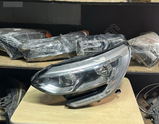 Renault Megane 4 Sol Ön Far Çıkma Orjinal
