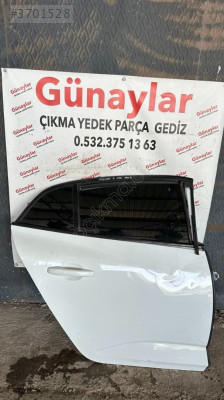 RENAULT MEGANE 4 SAĞ ARKA KAPI