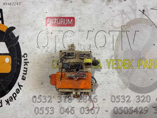 82641-12160/232300-0070 TOYOTA COROLLA 1999-02 Sigorta Kutusu