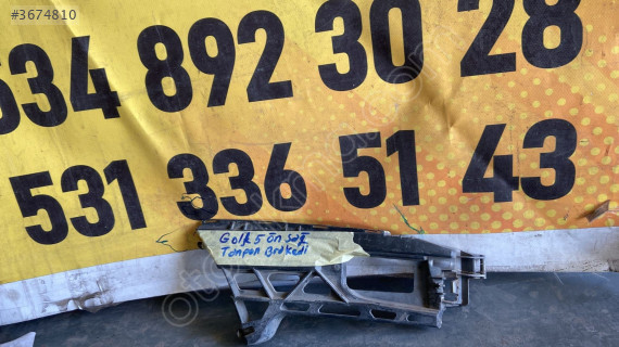 Golf 5 ön sağ tampon braketi