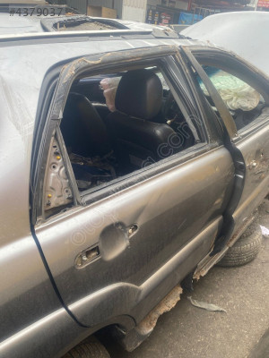 Kia Sportage Sağ Arka Kapı Çıkma 2007