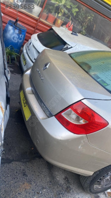 Renault symbol kompile arka