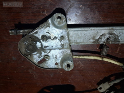 Mazda  626  FS  Sağ  Arka Cam Kirkosu