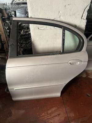 JAGUAR X TYPE Sol Arka Kapı - Mert Oto Çıkma Parçalar