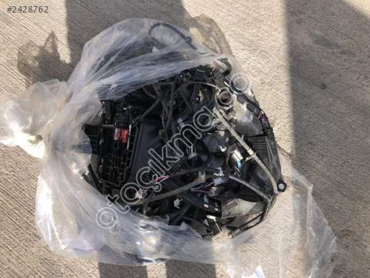 TOYOTA COROLLA CROSS HYBRİD SİGORTA KABLO TESİSATI