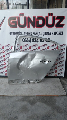 Renault Fluence sol arka kapı model 2010-2015