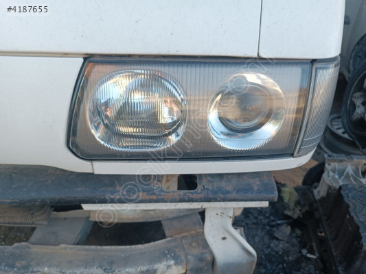 Mitsubishi L300 mercekli sol far sinyal
