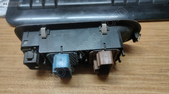 Renault Clio cam açma konsolu 8200356541