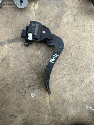 RENAULT MEGANE GAZ PEDALI