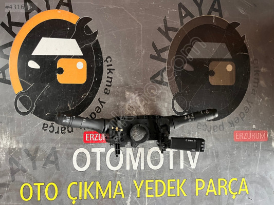 255674797R Clio 5 Far Sinyal Silecek Kolu Orjinal Çıkma