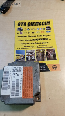MERCEDES AİRBAG BEYNİ 0285001215