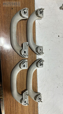 SKODA RAPİT ELCEK EL TUTAMAĞI ORJ ÇIKMA