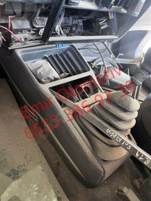 Renault R19 orta konsol