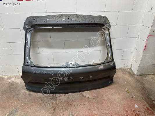 Volvo xc40 bagaj kapağı