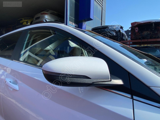 HYUNDAİ BAYON SAĞ ELEKTRİKLİ AYNA